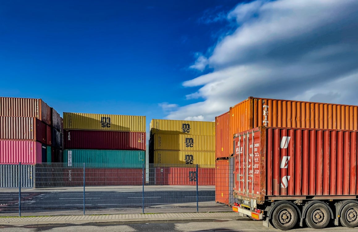 Logistics và quản lý đội xe
