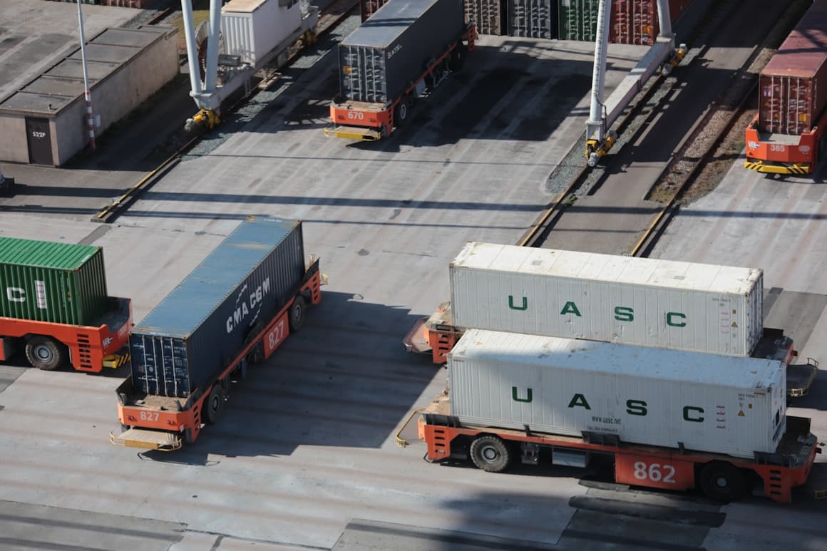 Logistics và Vận tải